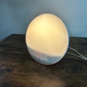 Philips SmartSleep Wake Up Light Fm Alarm Radio Sunrise Sunset Simulation HF3520